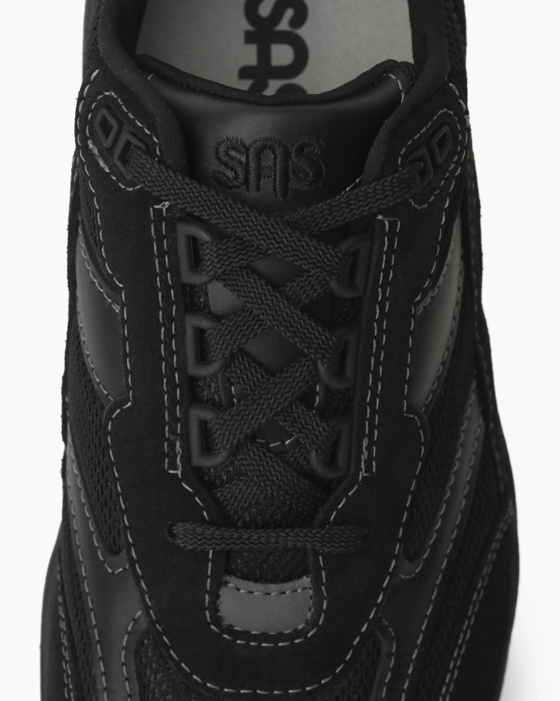 Journey Mesh Lace Up Sneaker Black