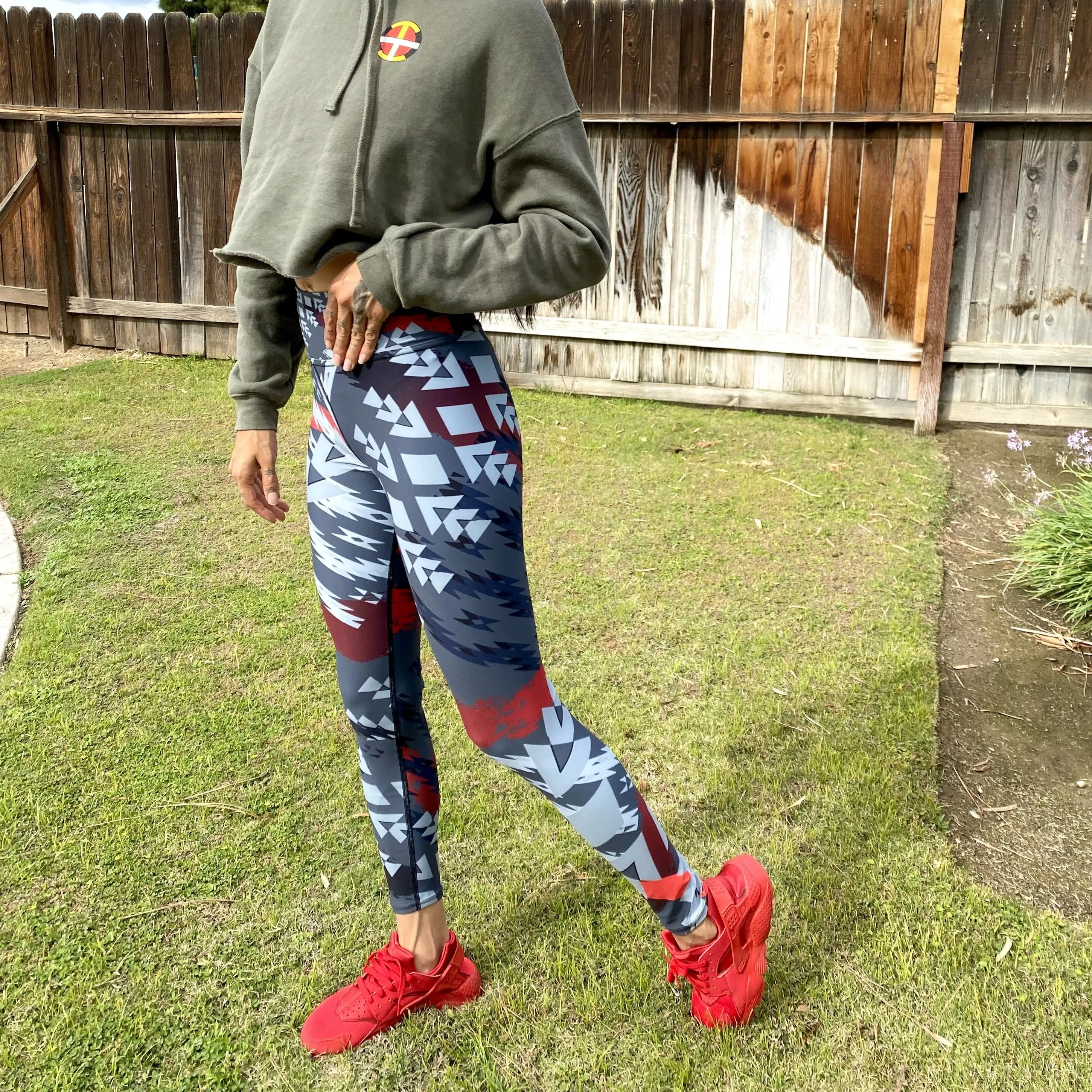 Shadow-Arrows Active Leggings